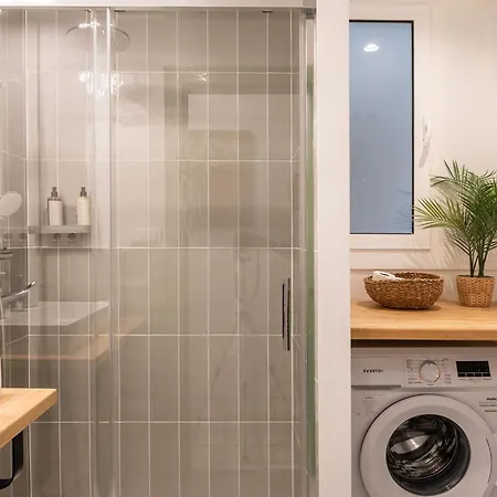 Apartment Charming Renovated Apt Minutes From The Center *