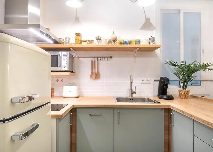 Lägenhet Charming Renovated Apt Minutes From The Center *