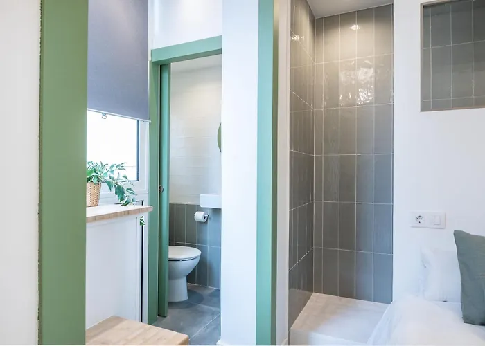 Charming Renovated Apt Minutes From The Center Lägenhet